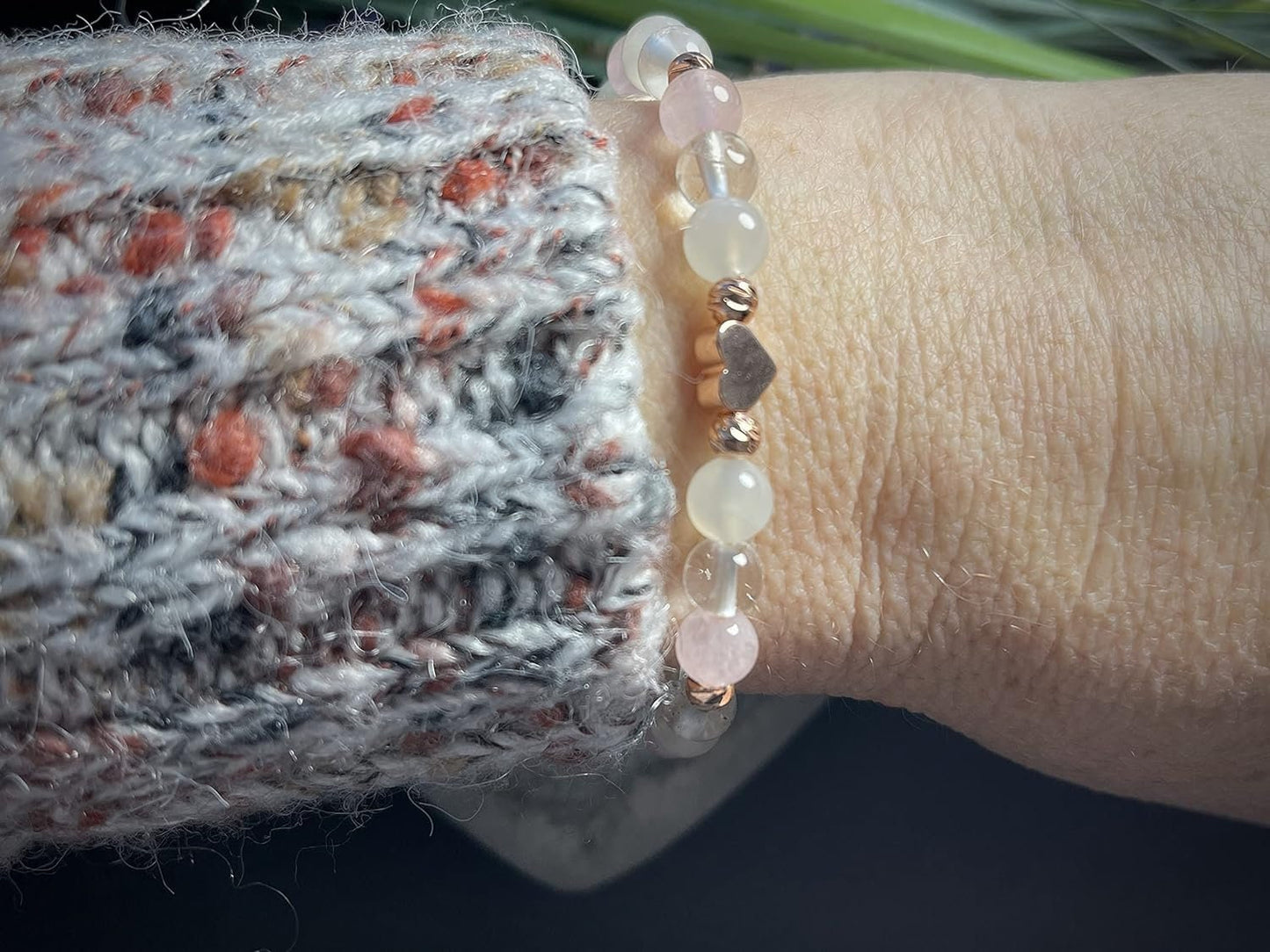 Armband Mondstein Bergkristall Rosenquarz Makramee - Facettenperlen Roségold plated - spirituelles Perlenarmband positive Energie Liebe