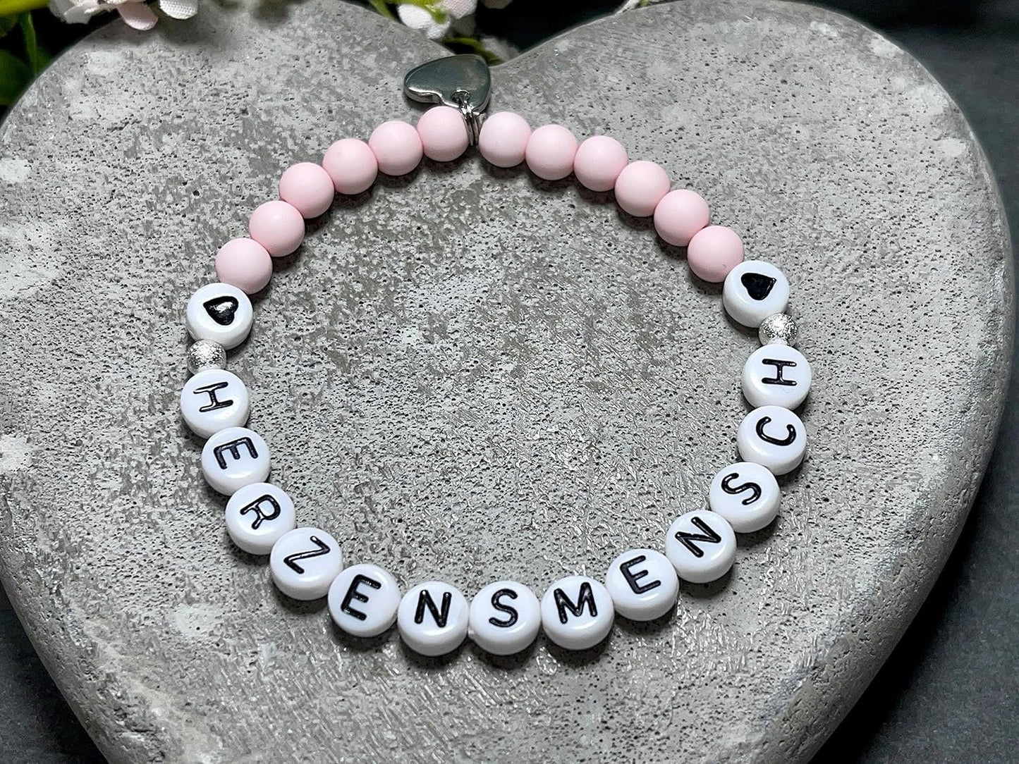 Armband Herzensmensch Zartrosa Acryl - Geschenk Lieblingsmensch Namensarmband Freundschaft personalisiert -  Wunschfarbe - viele Farben