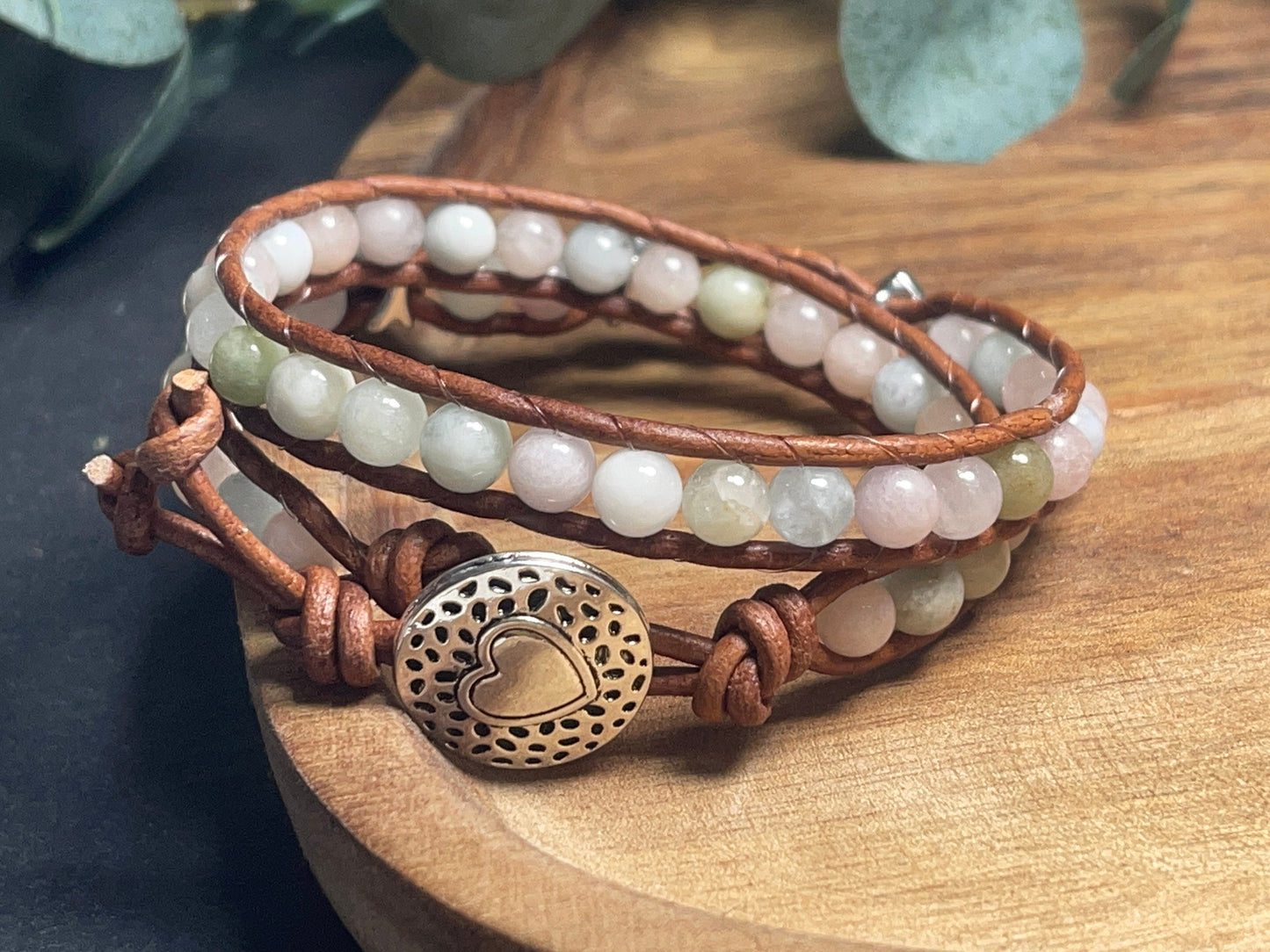 Wickelarmband Morganit echte Natursteine Leder und DQ_Herzen - gewickeltes Perlenarmband - Boho Stil - Edelstein nach Wunsch