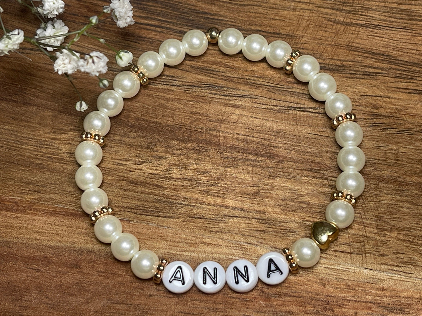 Perlenarmband mit Namen - hochwertig gewachste Glasperlen Perlmuttimitat - Geschenk Mama Lieblingsmensch Mädchen Kinder - personalisierbar