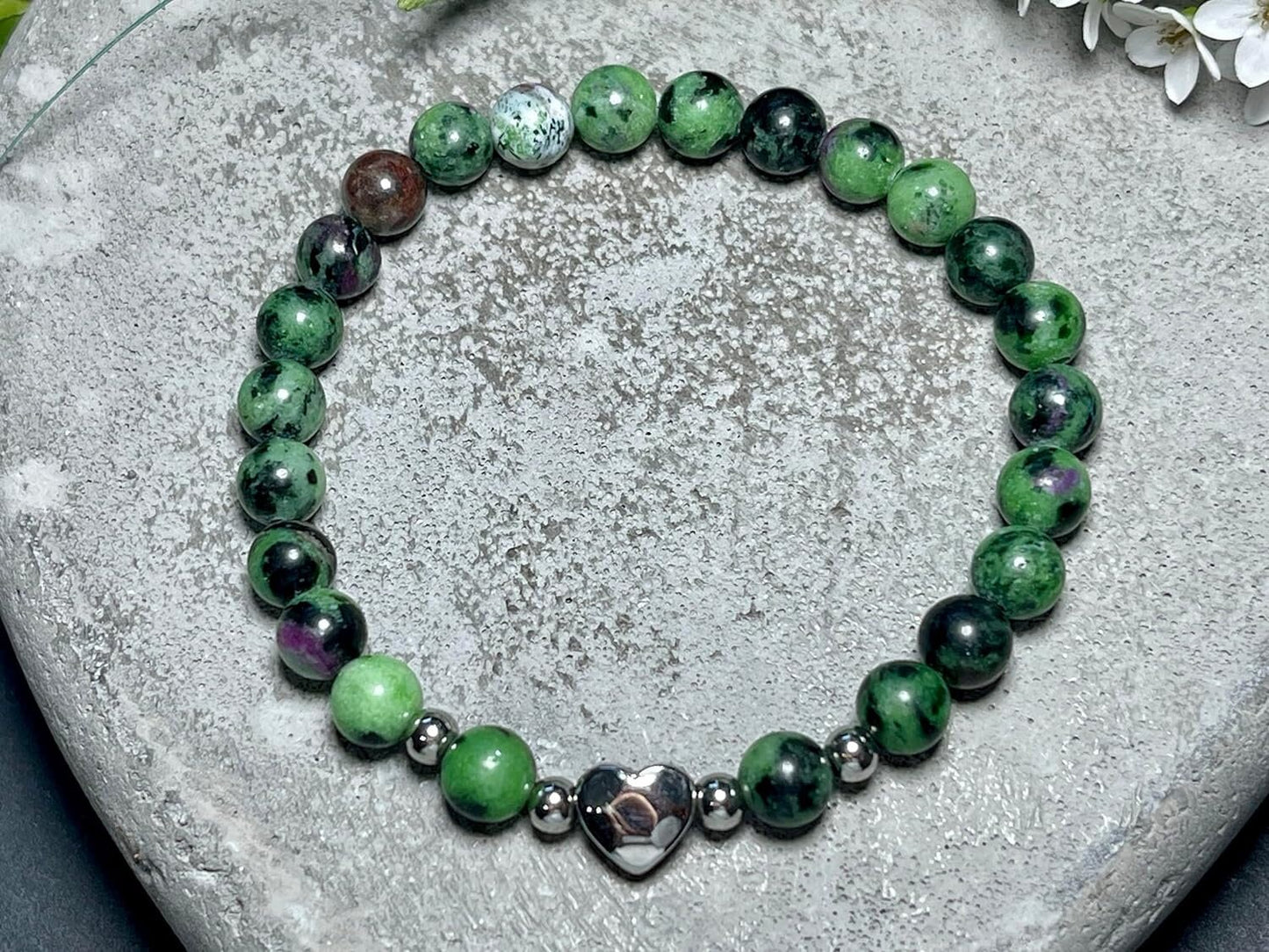 Armband Rubin in Zoisit Herz Edelstahl Silber - Perlenarmband Realität Harmonie Fruchtbarkeit - Spiritueller Schmuck Damen Mädchen