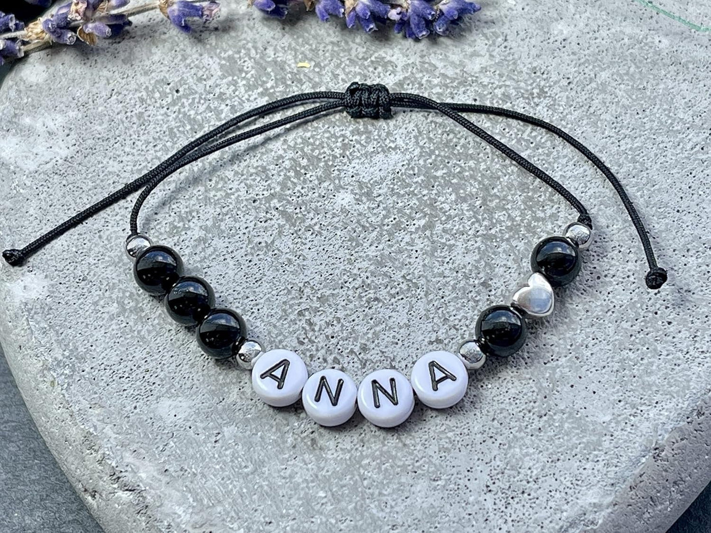 Majas Perlen Armband mit Namen Turmalin Schwarz Herz DQ - alle Größen einstellbar XS bis XXL - echte Edelsteine und Edelstahl - Unisex