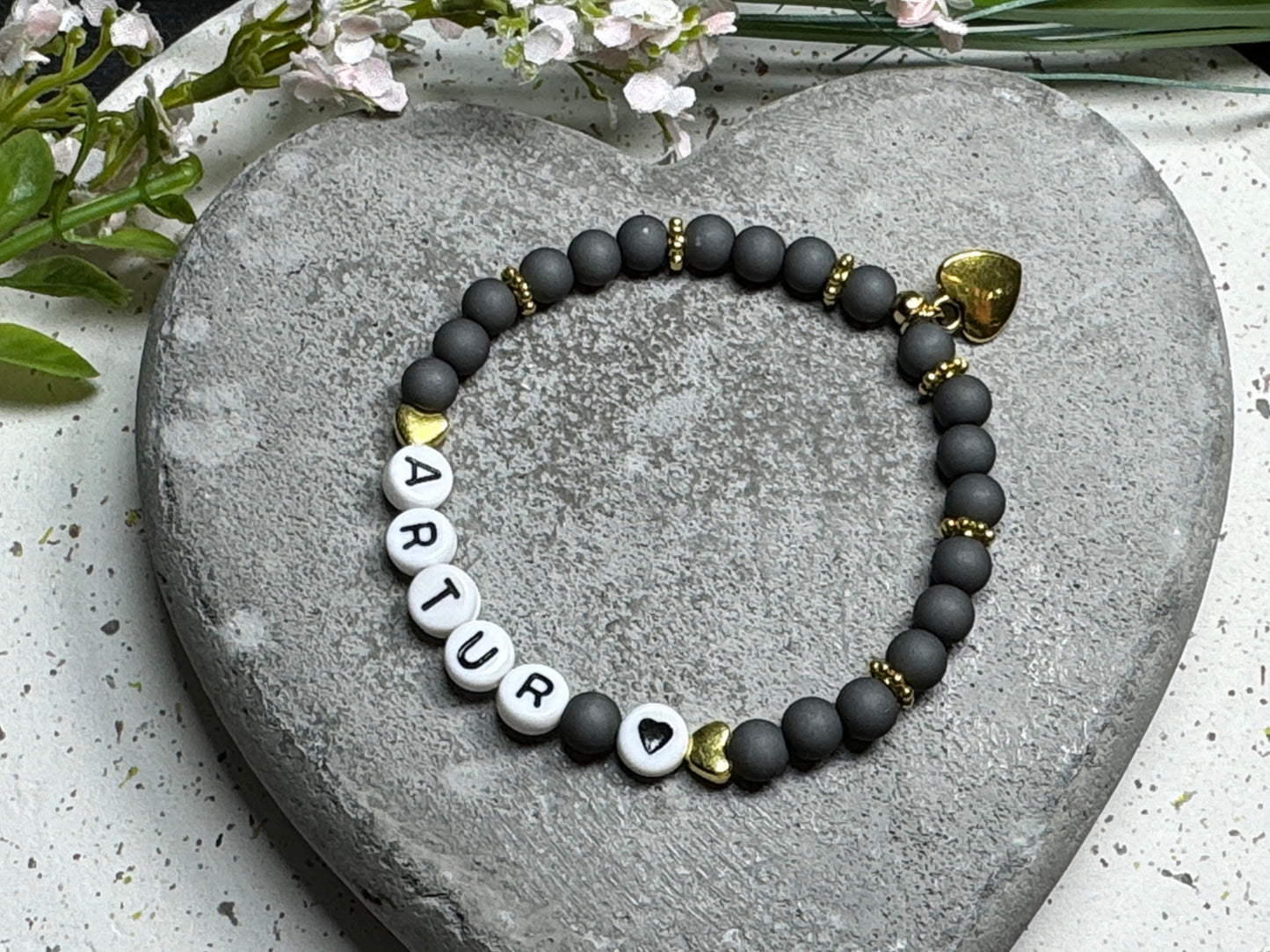 Armband mit Namen Acryl Anthrazit mit Gold - Geschenk Mama Freundschaft Kinderarmband personalisiert -  Wunschfarbe - viele Farben