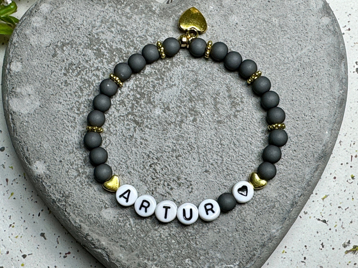Armband mit Namen Acryl Anthrazit mit Gold - Geschenk Mama Freundschaft Kinderarmband personalisiert -  Wunschfarbe - viele Farben