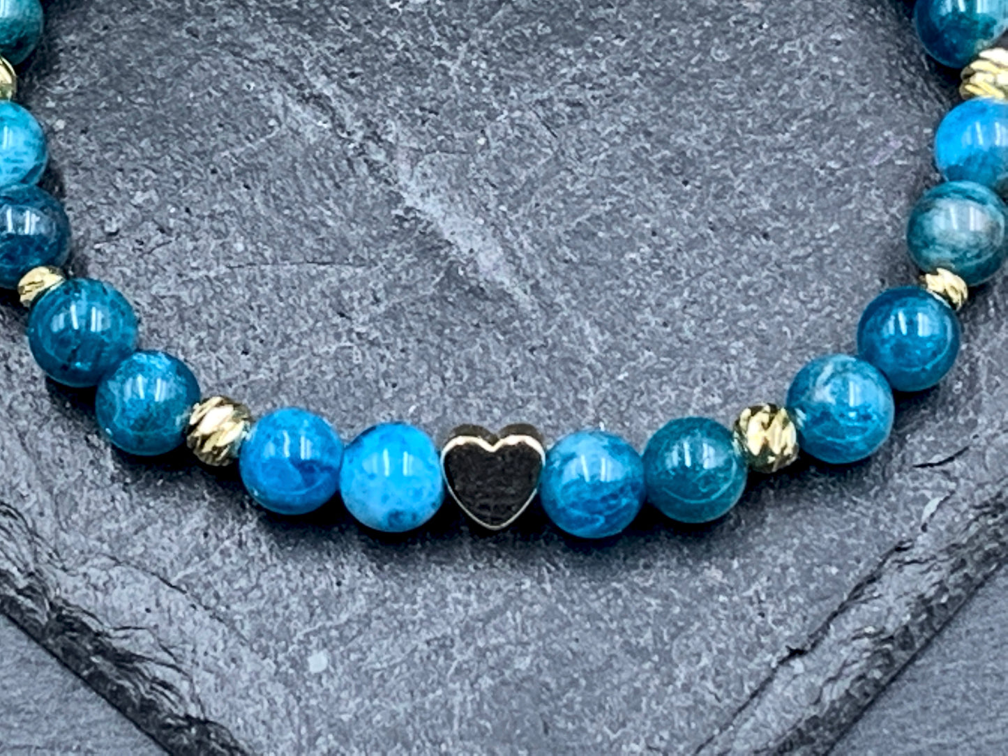 Armband Apatit Naturstein - Facettenperlen echt Gelbgold plated - Makramee Größe verstellbar - Handamade personalisierbar