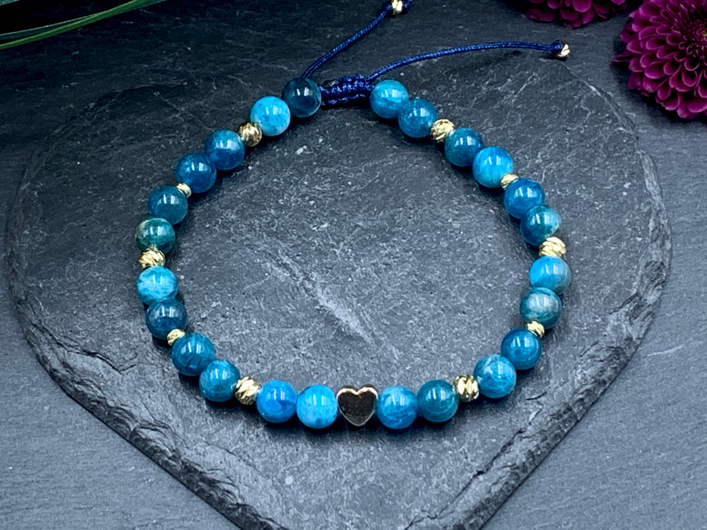 Armband Apatit Naturstein - Facettenperlen echt Gelbgold plated - Makramee Größe verstellbar - Handamade personalisierbar