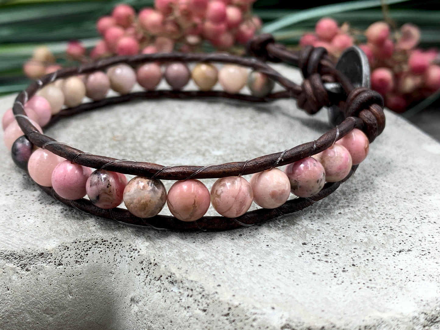 Bohoarmband Rhodonit, Armband gewickelt Vintage Stil, Wunschedelsteine