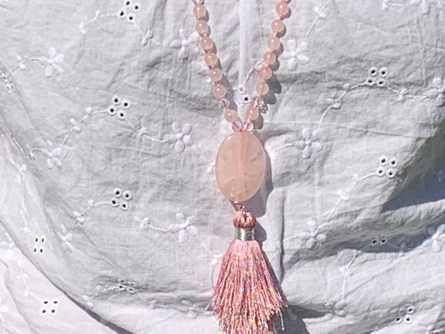 Malakette Rosenquarz handgeknotet - Meditationskette 108 Perlen Halskette - Gebetskette Yoga - Handmade personalisierbar