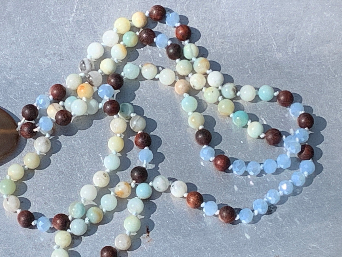 Malakette Amazonit und Balsaholz handgeknotet - Meditationskette 108 Perlen Halskette - Gebetskette Yoga - Handmade personalisierbar