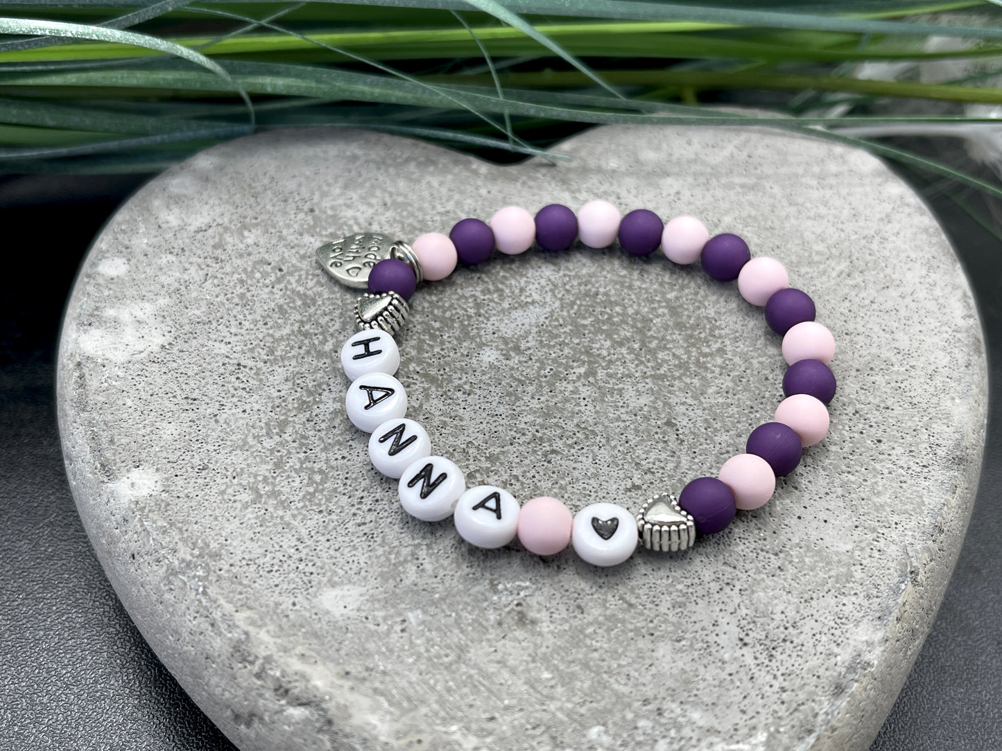 Armband Name Hanna - zartrosa lila - Acryl Perlen 6 mm - Namensarmband Perlen - Geschenk Mädchen - Armband mit Name - Geburtstagsgeschenk - Größe 13 cm Kinder bis 22 cm - anpassbar