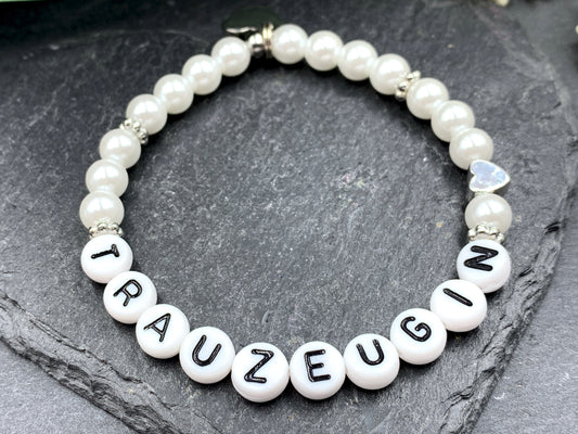 Armband Trauzeugin weiß Perlmuttimitat Glas Herz hochwertig platiniert -  Geschenk Brautjungfer rund um JGA - Hochzeitsschmuck