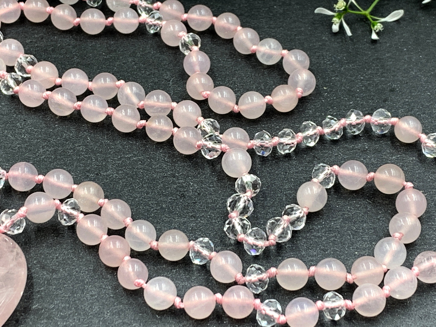 Malakette Rosenquarz und Facettenperlen handgeknotet - Meditationskette 108 Perlen Halskette - Gebetskette Yoga - Handmade personalisierbar
