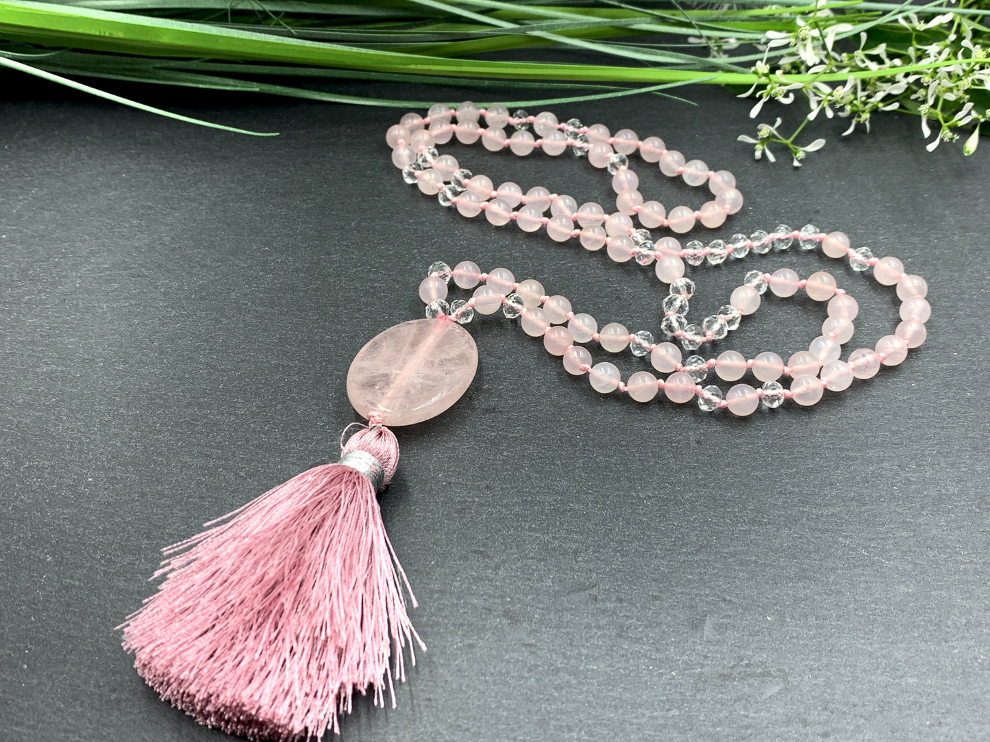 Malakette Rosenquarz und Facettenperlen handgeknotet - Meditationskette 108 Perlen Halskette - Gebetskette Yoga - Handmade personalisierbar
