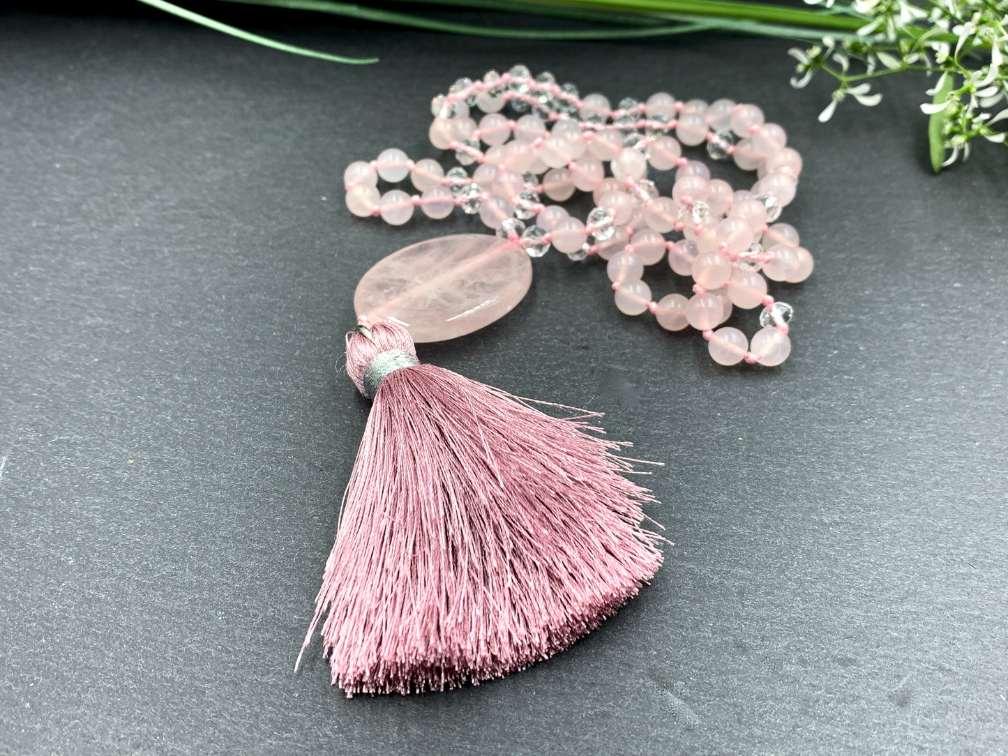 Malakette Rosenquarz und Facettenperlen handgeknotet - Meditationskette 108 Perlen Halskette - Gebetskette Yoga - Handmade personalisierbar