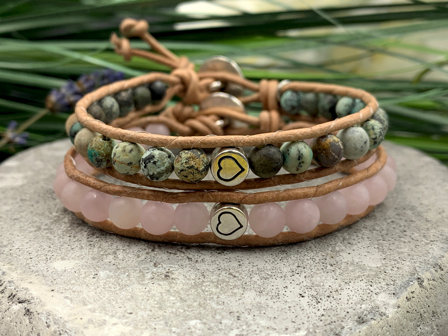 Bohoarmband Afrikanischer Türkis mit Herz - gewickeltes Perlenarmband - Vintage Style Boho - Lieblingsarmband - Handmade personalisierbar